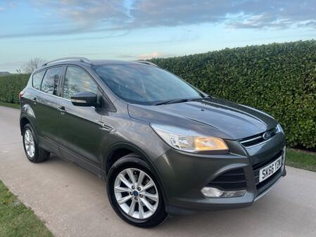 FORD KUGA 2.0 TDCi Titanium 