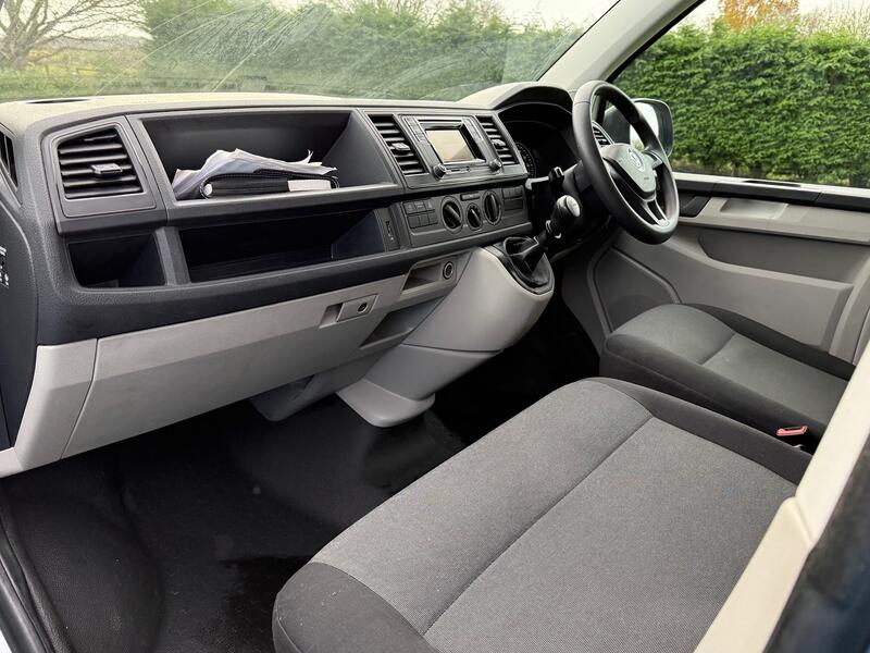 VOLKSWAGEN TRANSPORTER