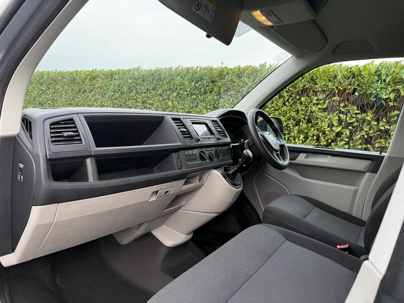 VOLKSWAGEN TRANSPORTER