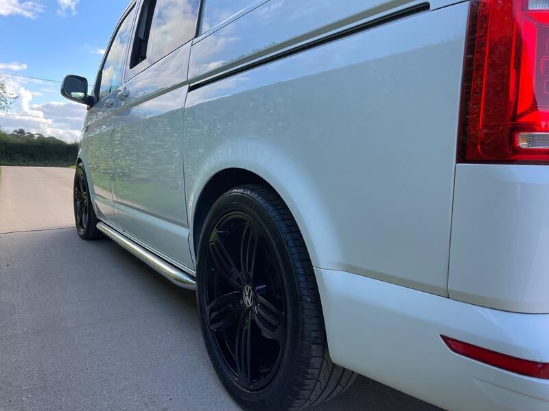 VOLKSWAGEN TRANSPORTER