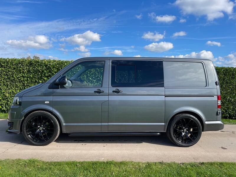 VOLKSWAGEN TRANSPORTER