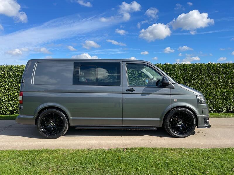 VOLKSWAGEN TRANSPORTER