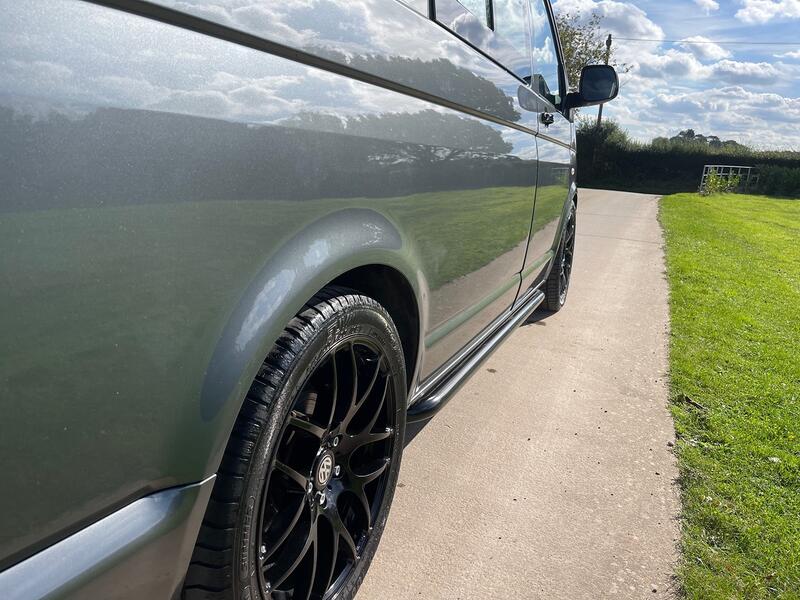 VOLKSWAGEN TRANSPORTER
