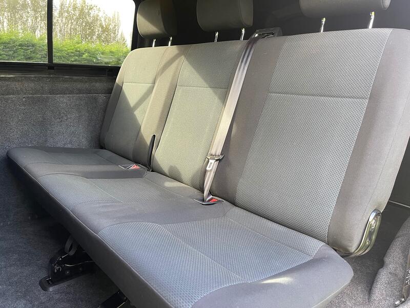 VOLKSWAGEN TRANSPORTER