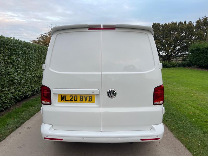 VOLKSWAGEN TRANSPORTER