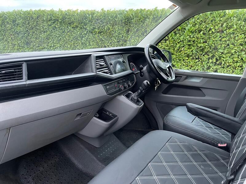 VOLKSWAGEN TRANSPORTER