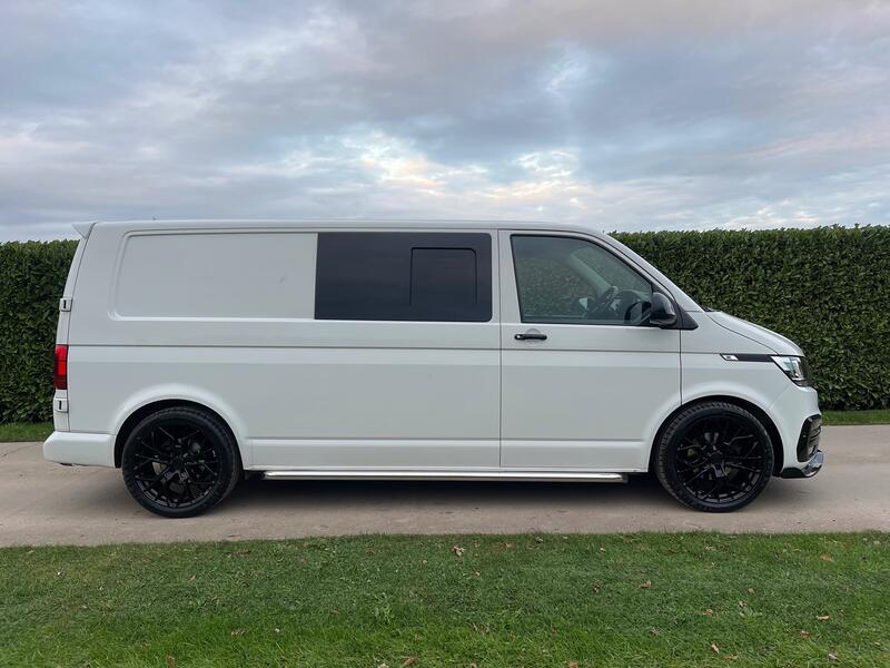 VOLKSWAGEN TRANSPORTER
