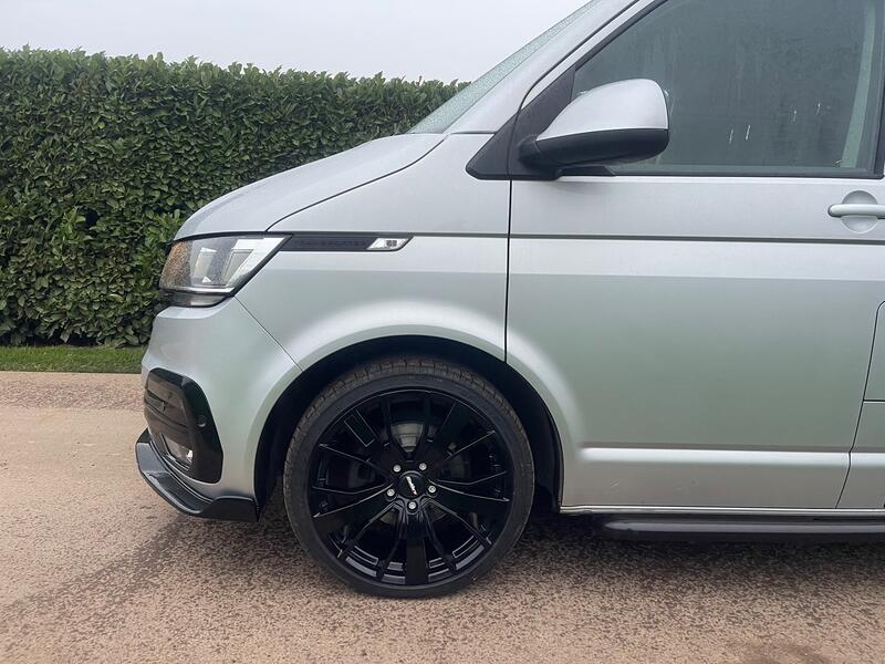VOLKSWAGEN TRANSPORTER