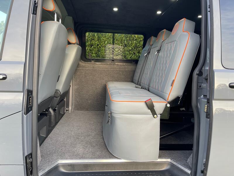 VOLKSWAGEN TRANSPORTER