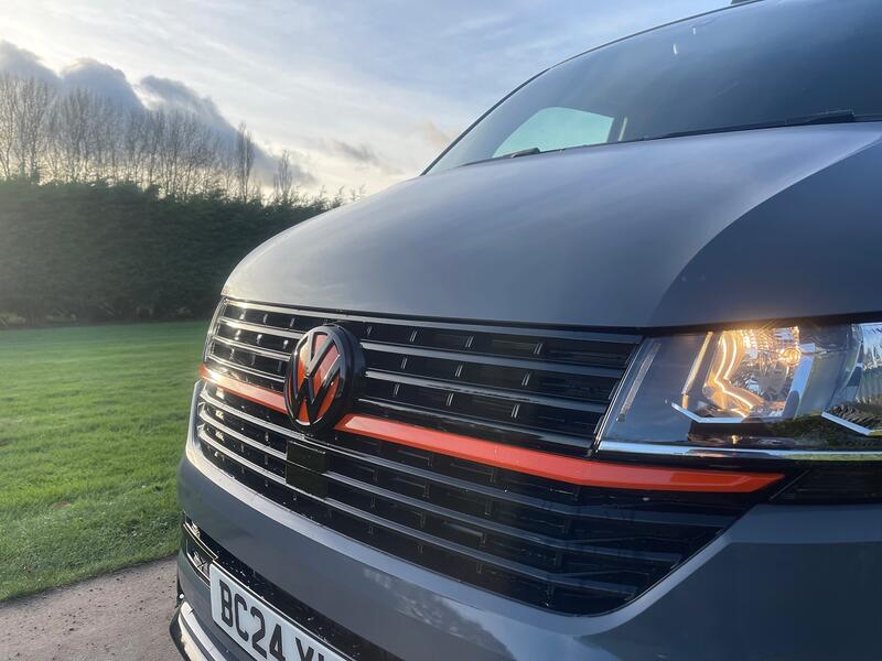 VOLKSWAGEN TRANSPORTER