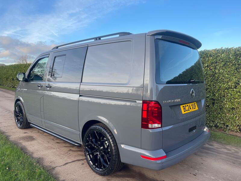 VOLKSWAGEN TRANSPORTER