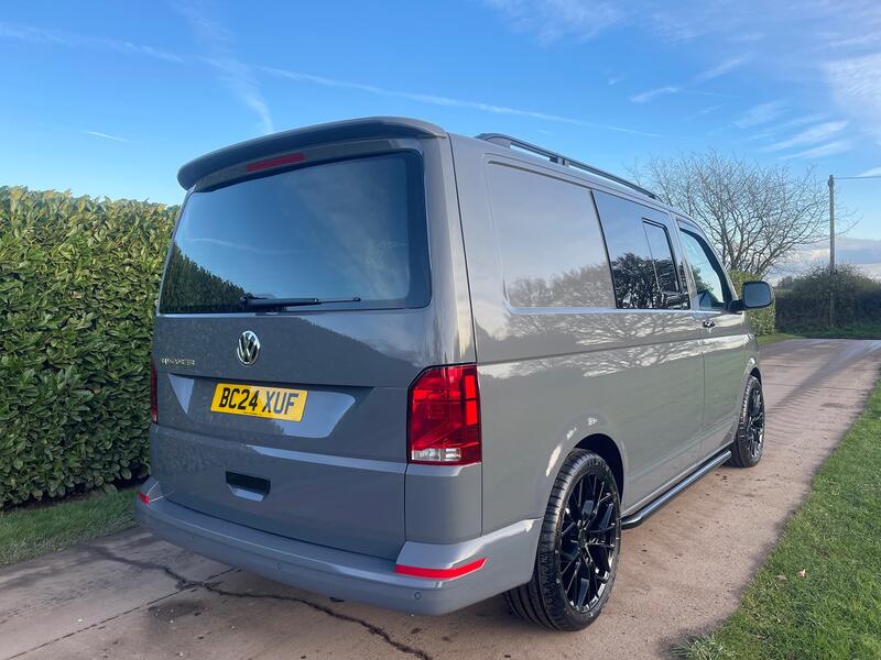 VOLKSWAGEN TRANSPORTER