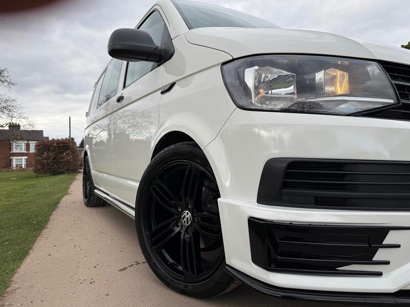 VOLKSWAGEN TRANSPORTER
