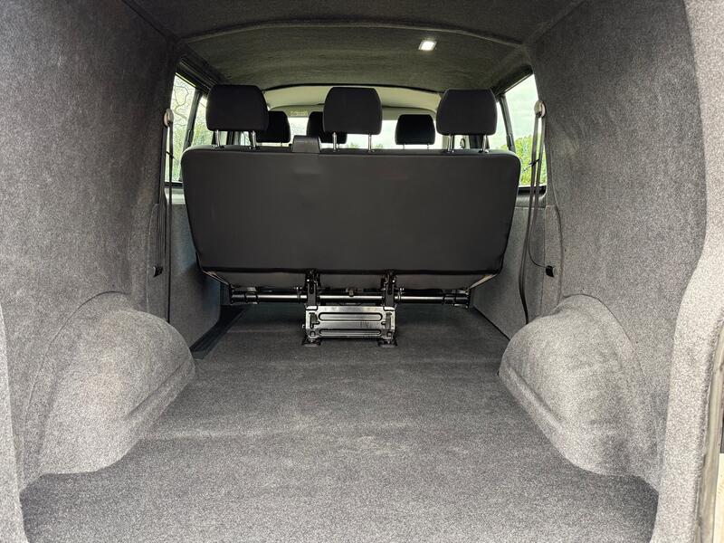 VOLKSWAGEN TRANSPORTER