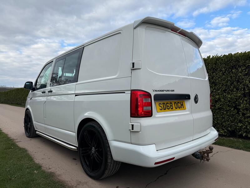 VOLKSWAGEN TRANSPORTER