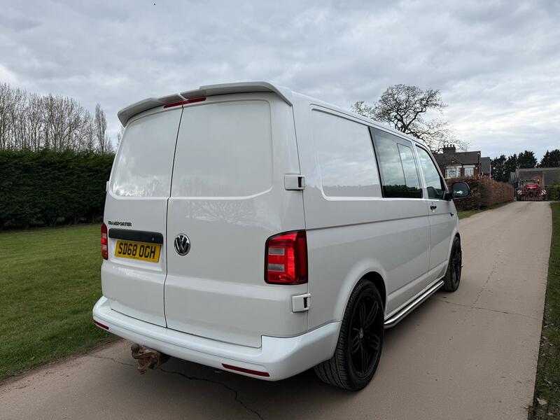 VOLKSWAGEN TRANSPORTER