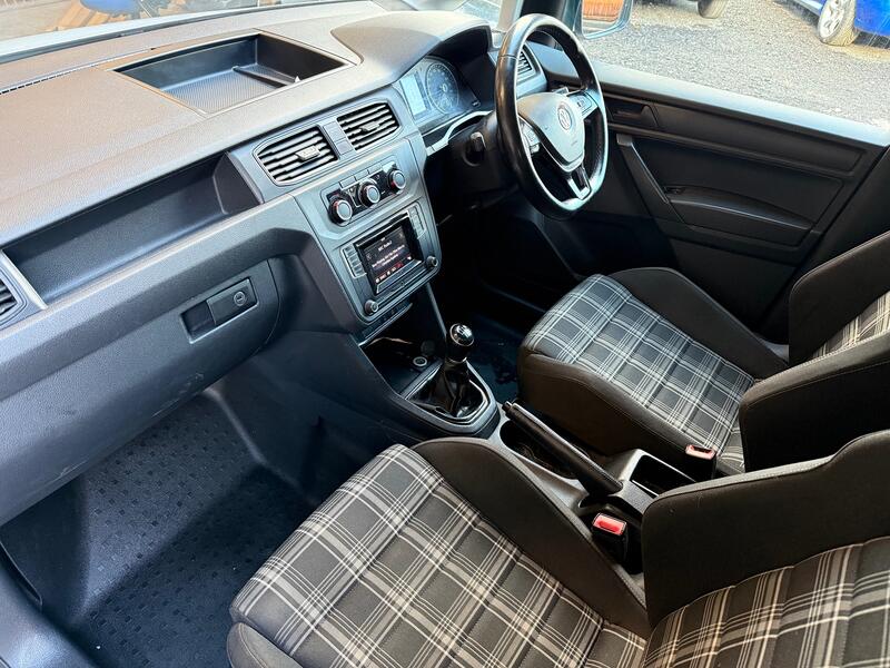 VOLKSWAGEN CADDY