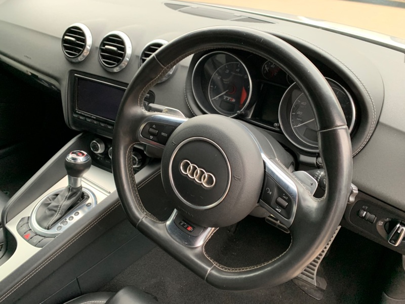 AUDI TT