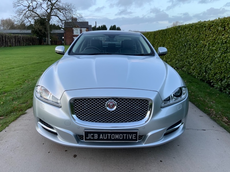 JAGUAR XJ