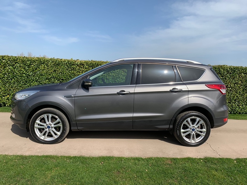 FORD KUGA