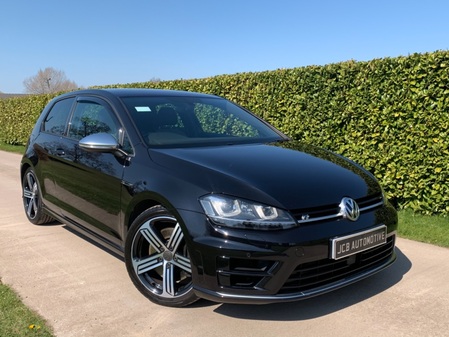 VOLKSWAGEN GOLF R