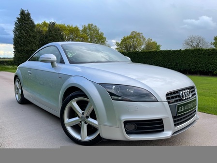 AUDI TT TFSI S LINE