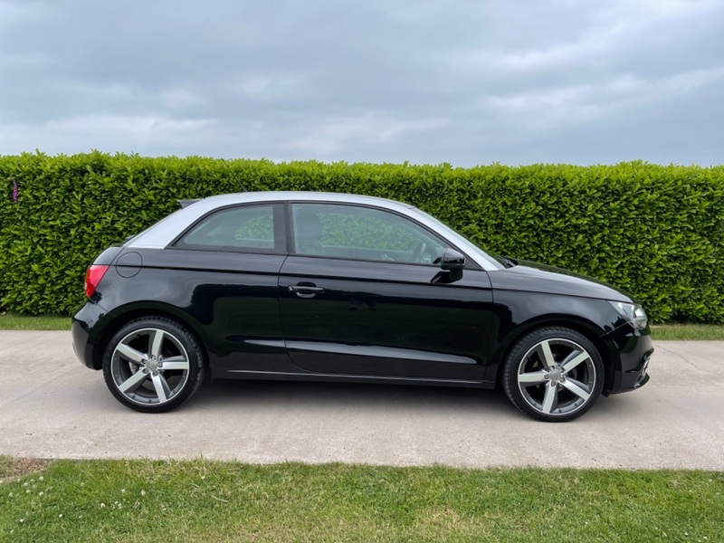 AUDI A1