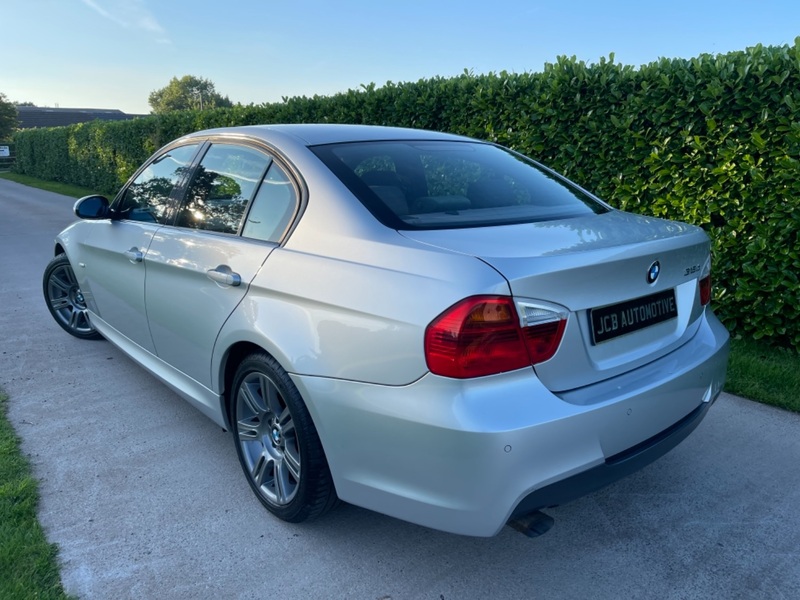 BMW 3 SERIES