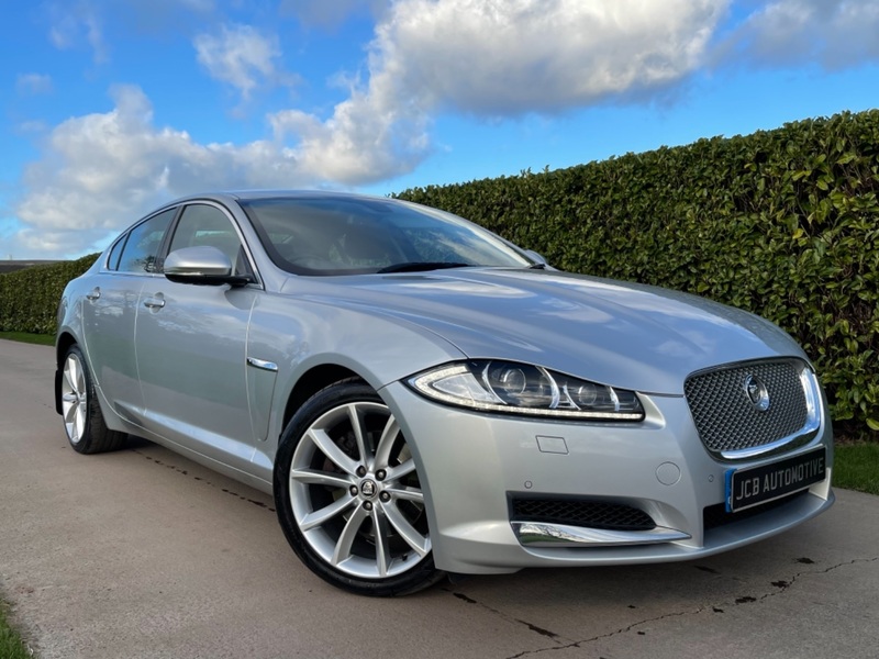 JAGUAR XF