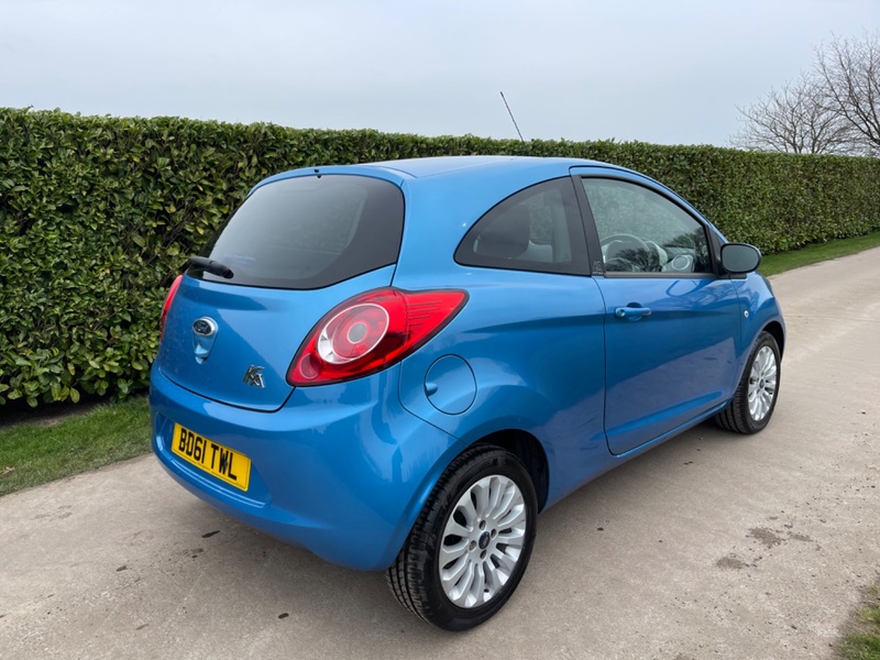 FORD KA