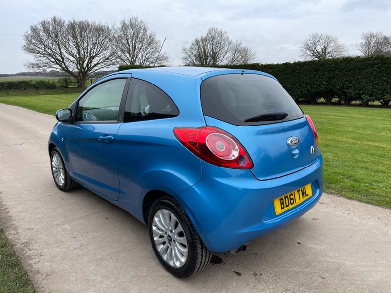 FORD KA