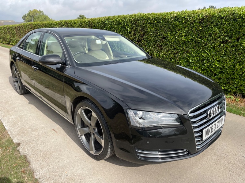 AUDI A8