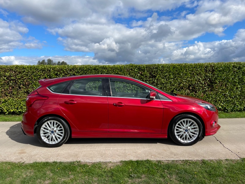FORD FOCUS