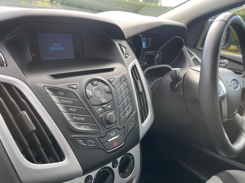 FORD FOCUS