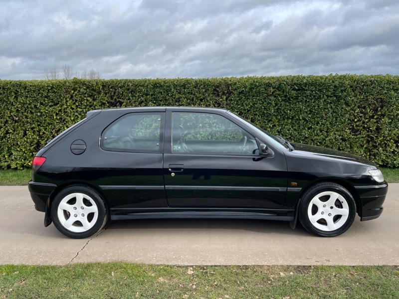 PEUGEOT 306