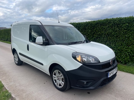 FIAT DOBLO CARGO 16V SX MULTIJET II