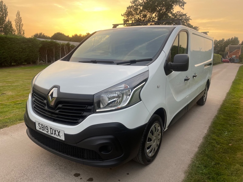 RENAULT TRAFIC