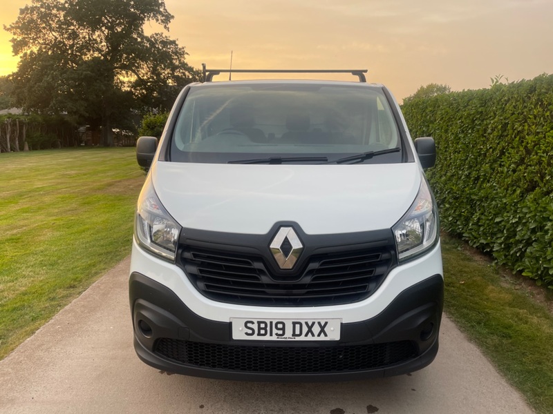 RENAULT TRAFIC